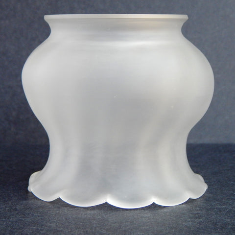 Front view of frosted glass bell-shaped lamp shade with scalloped edge – Vintporium
